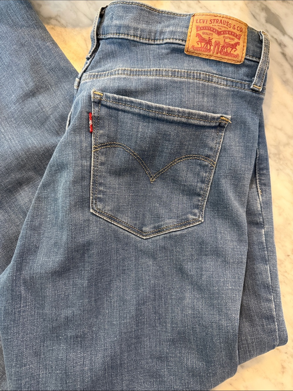 Levis shaping bootcut jeans